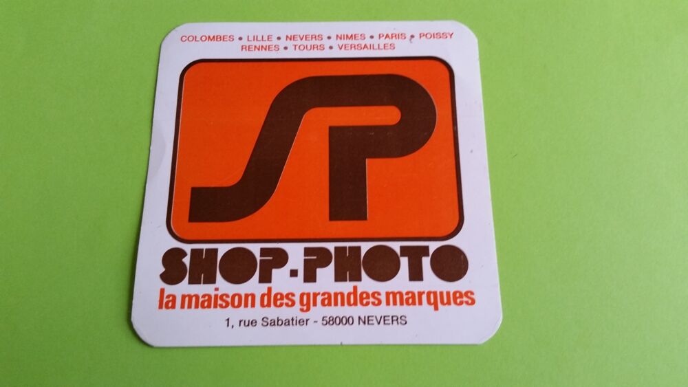 SHOP PHOTO 