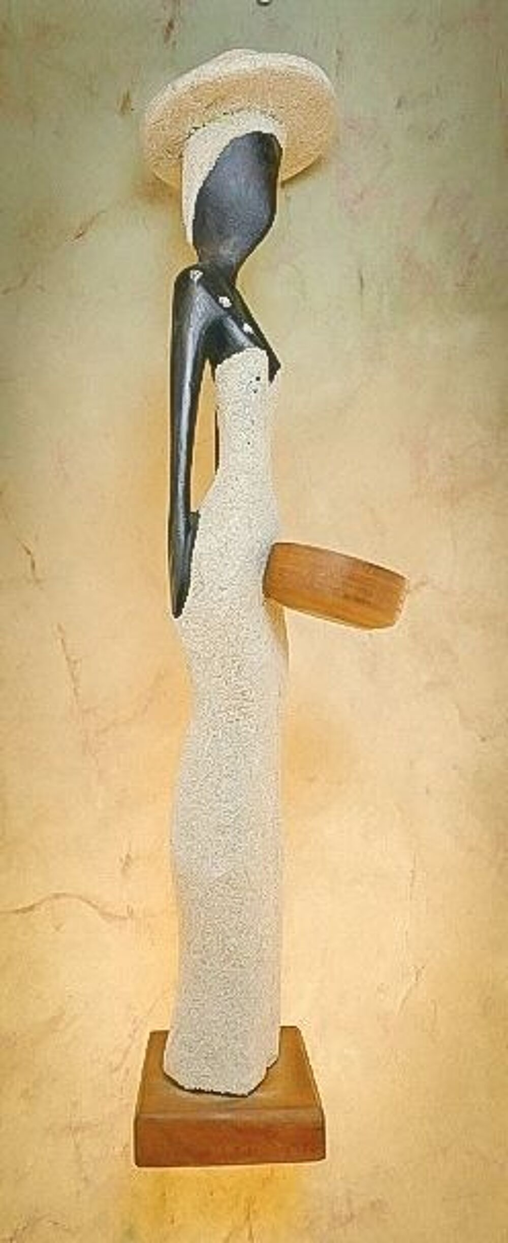 Tr&egrave;s belle statue en bois 