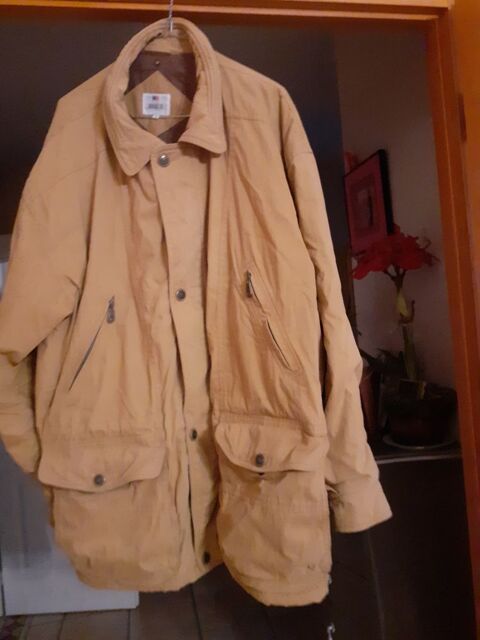 VESTE DOUBLEE 
20 Libourne (33)