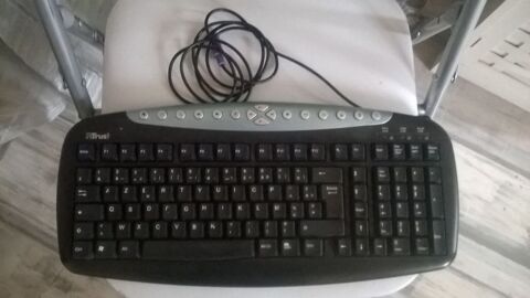 Clavier 
MULTIMEDIA 
KEYBOARD KB-1150 
Marque Trust 
Cla 5 Talange (57)