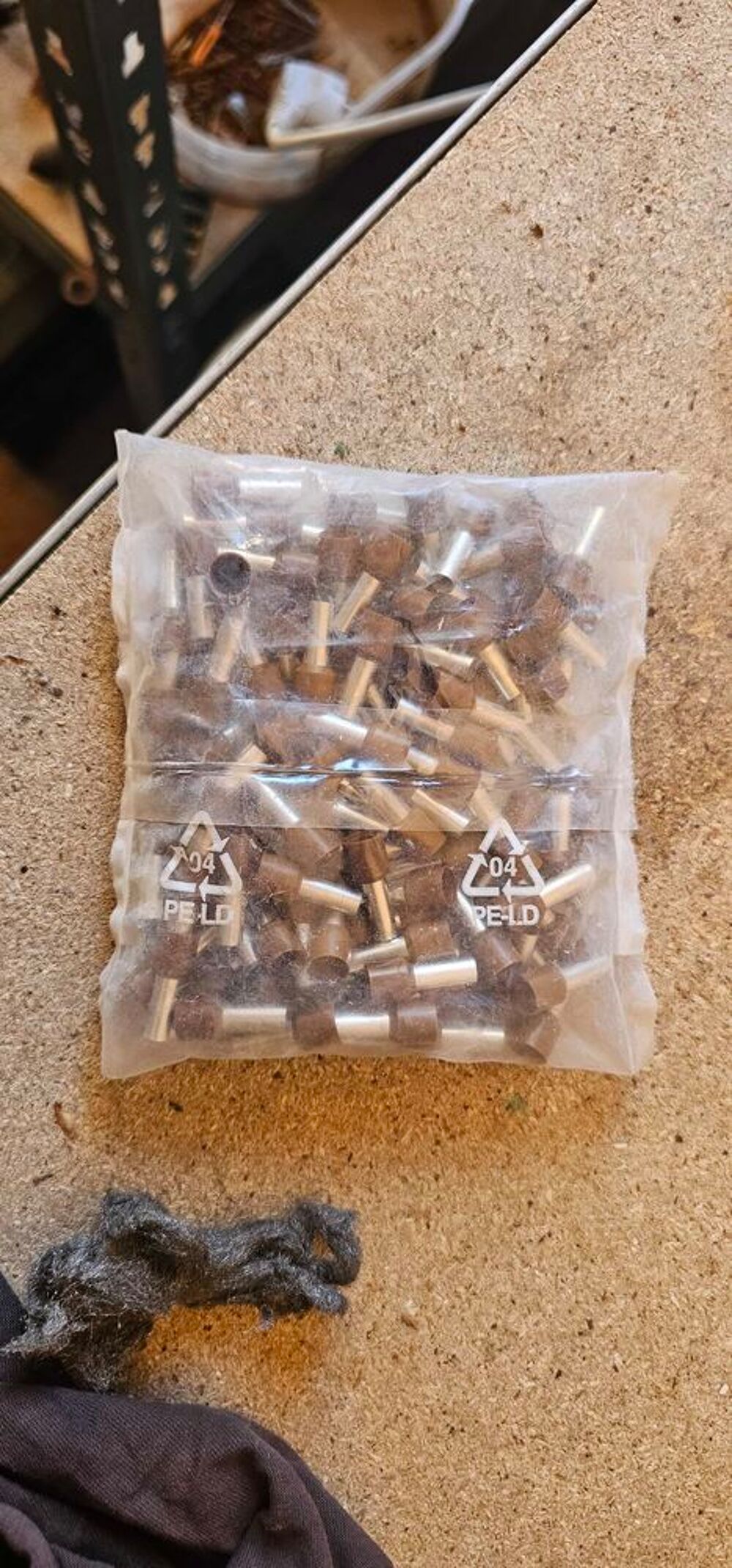 Lot de 100 embouts de c&acirc;blage 10 mm&sup2; BizLine (Neuf) Bricolage