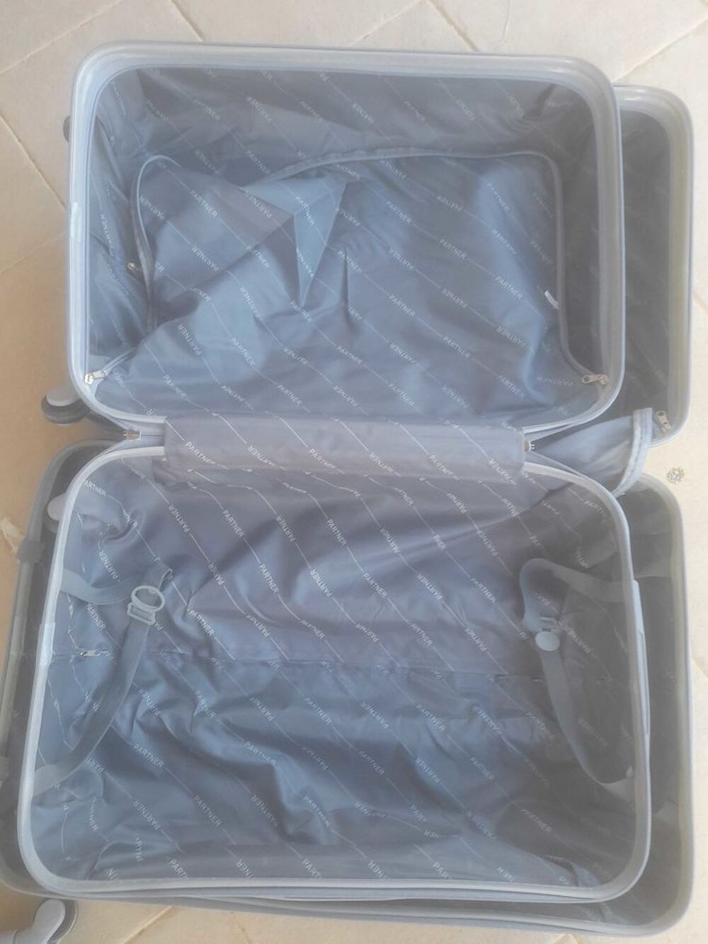 Lot de 3 Valises Maroquinerie