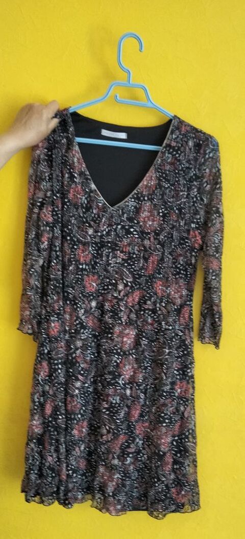 Robe Armand Thierry taille 46-48 Vitry-le-François (51)