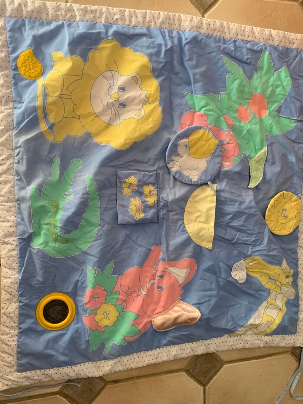 tapis b&eacute;b&eacute; Puériculture