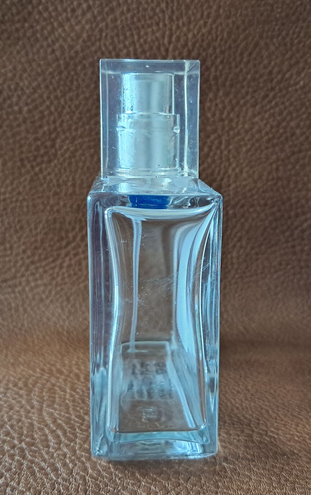 bouteilles de parfum vide cerruti herm&egrave;s h24 acqua dell elba 