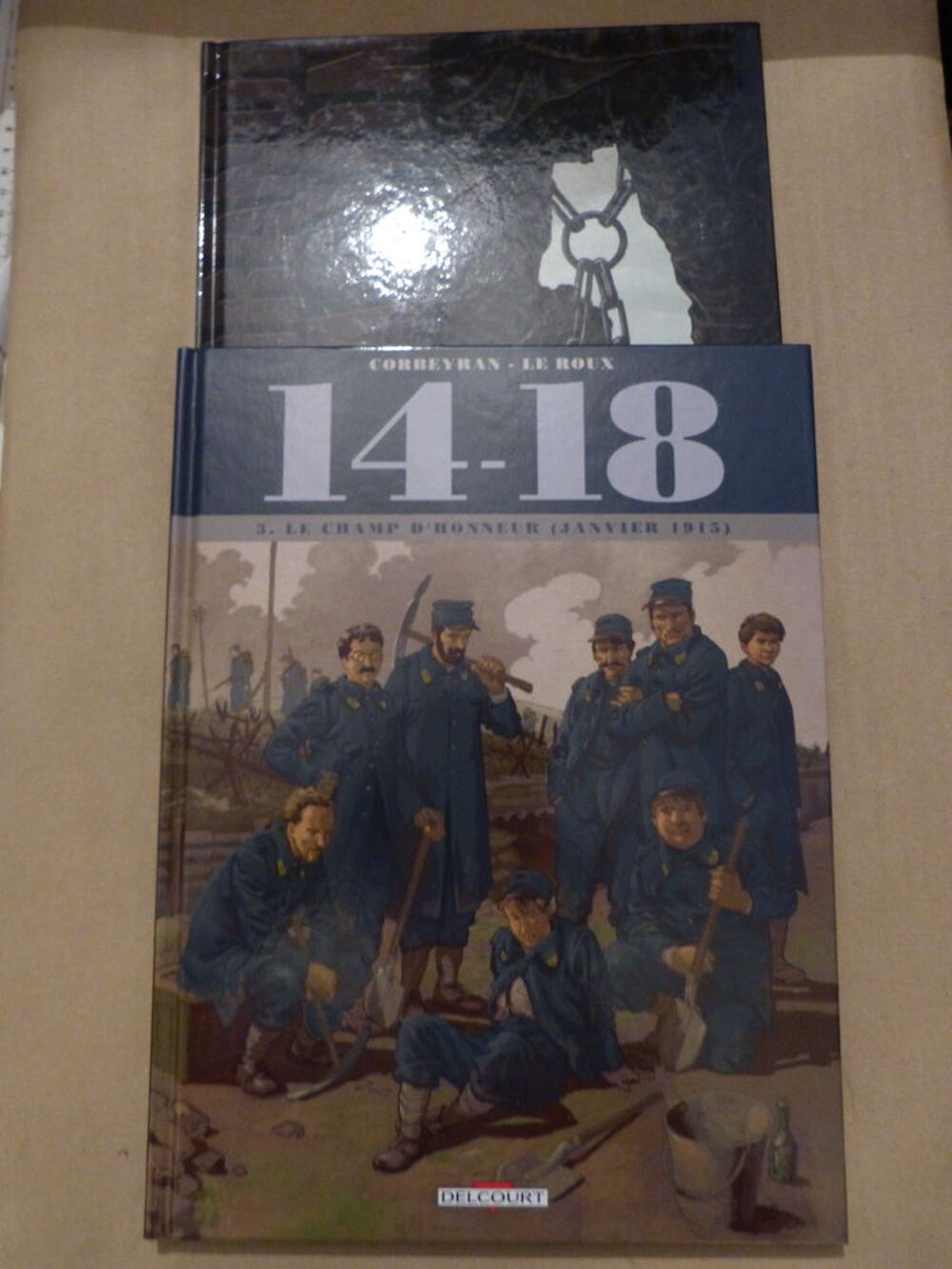 BD editions DELCOURT --- liste 6 LISEZ TOUT LE TEXTE Livres et BD