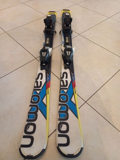 Skis 110cm Salomon tr�s bon �tat, entretenus 30 Collonges (01)