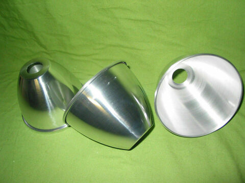 1 Abat jour tulipe en aluminium poli H 11 cm ø13 cm trou 28 13 Marseille 13 (13)