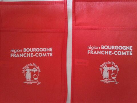 Pochettes rouges Perc�e du Vin Jaune 2016 4 Dijon (21)