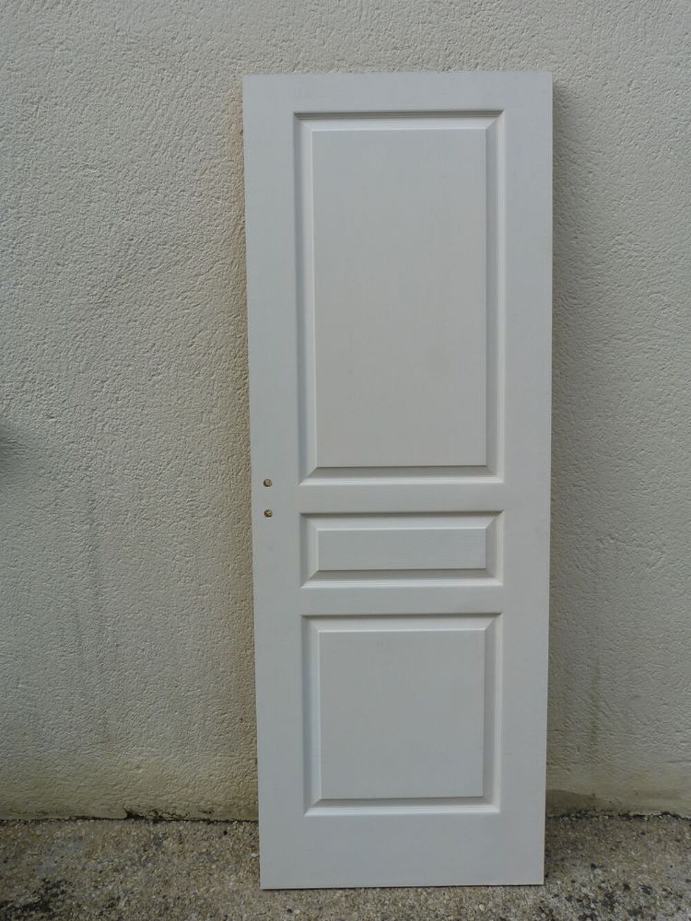 Porte alv&eacute;olaire neuve. Bricolage