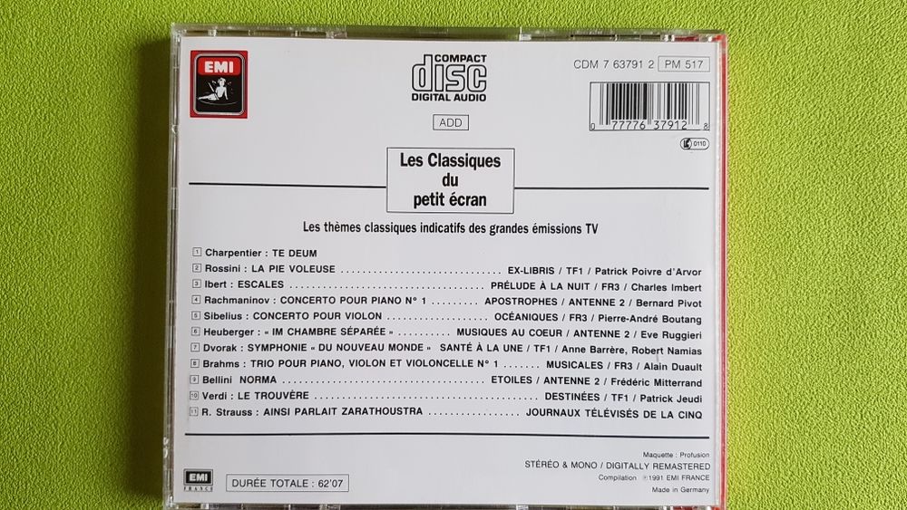 LES CLASSIQUES DU PETIT &Eacute;CRAN Livres et BD