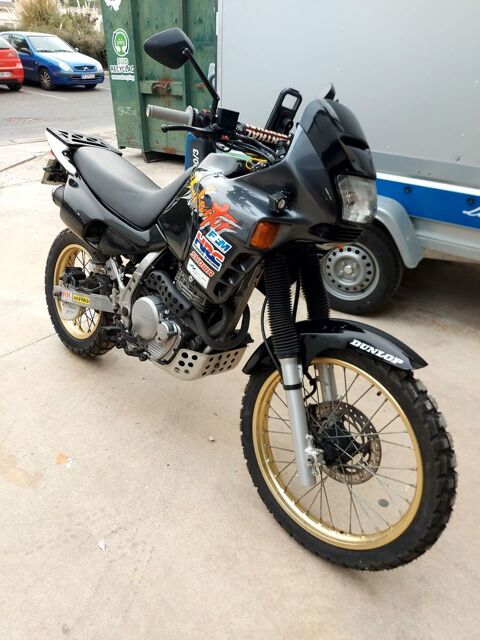 Moto HONDA 1995 occasion Lav&eacute;rune 34880