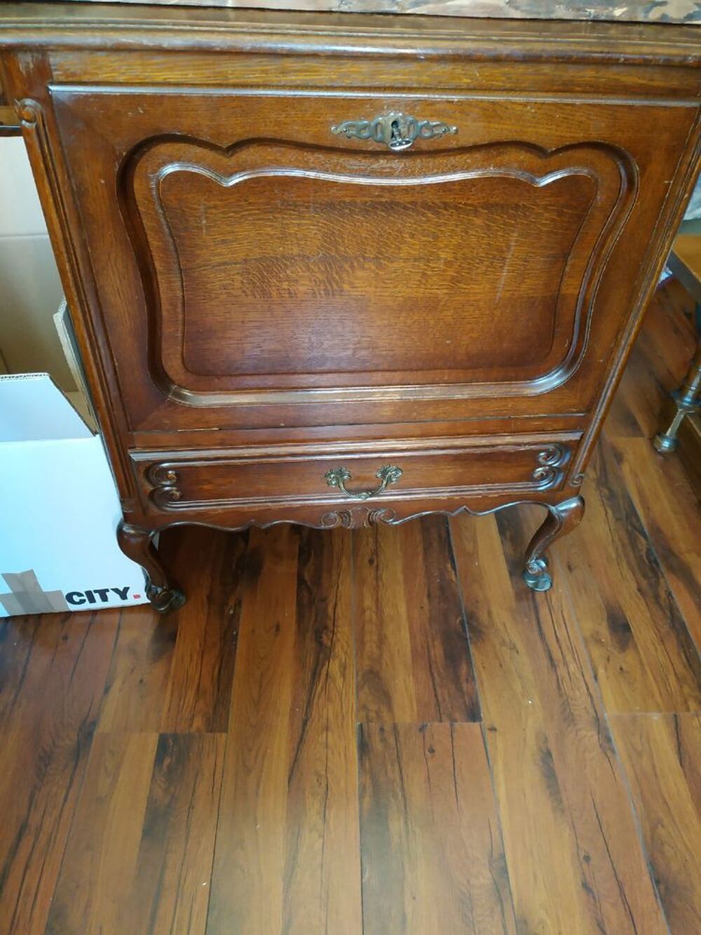 Vend salle &agrave; manger complete Meubles