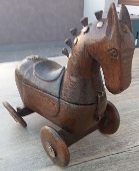 petit cheval en bois de 1930 Belfort (90)