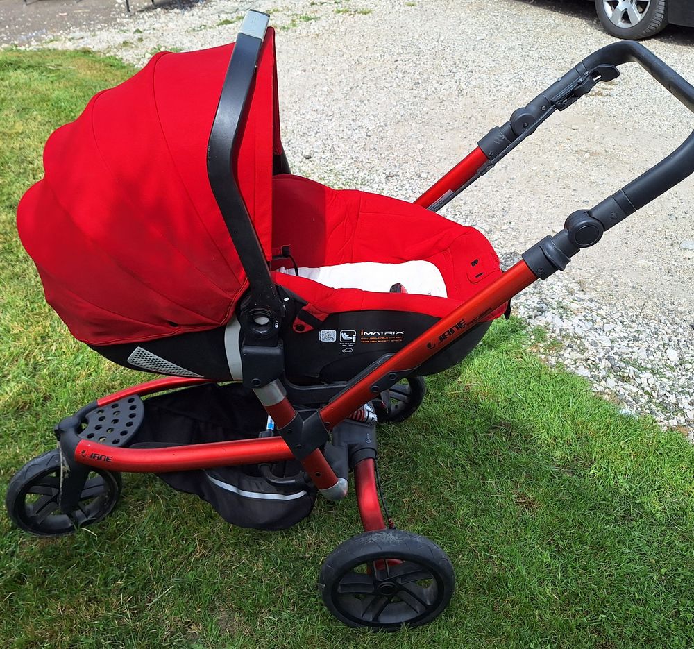Poussette combin&eacute;e Jane Matrix tr&egrave;s bon &eacute;tat Pu�riculture