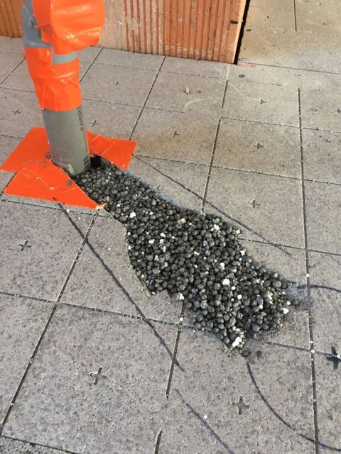 Produit d'isolation bille de graphite
Sac de 300l et 500l 10 Le Vernet (03)