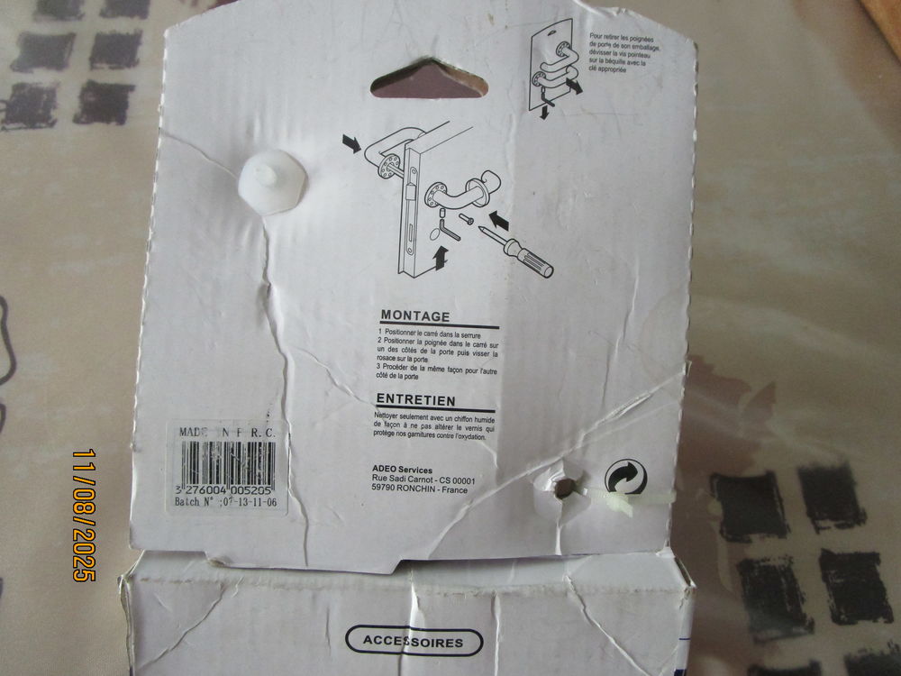 lot de deux poign&eacute;e en zinc nickel&eacute; Bricolage