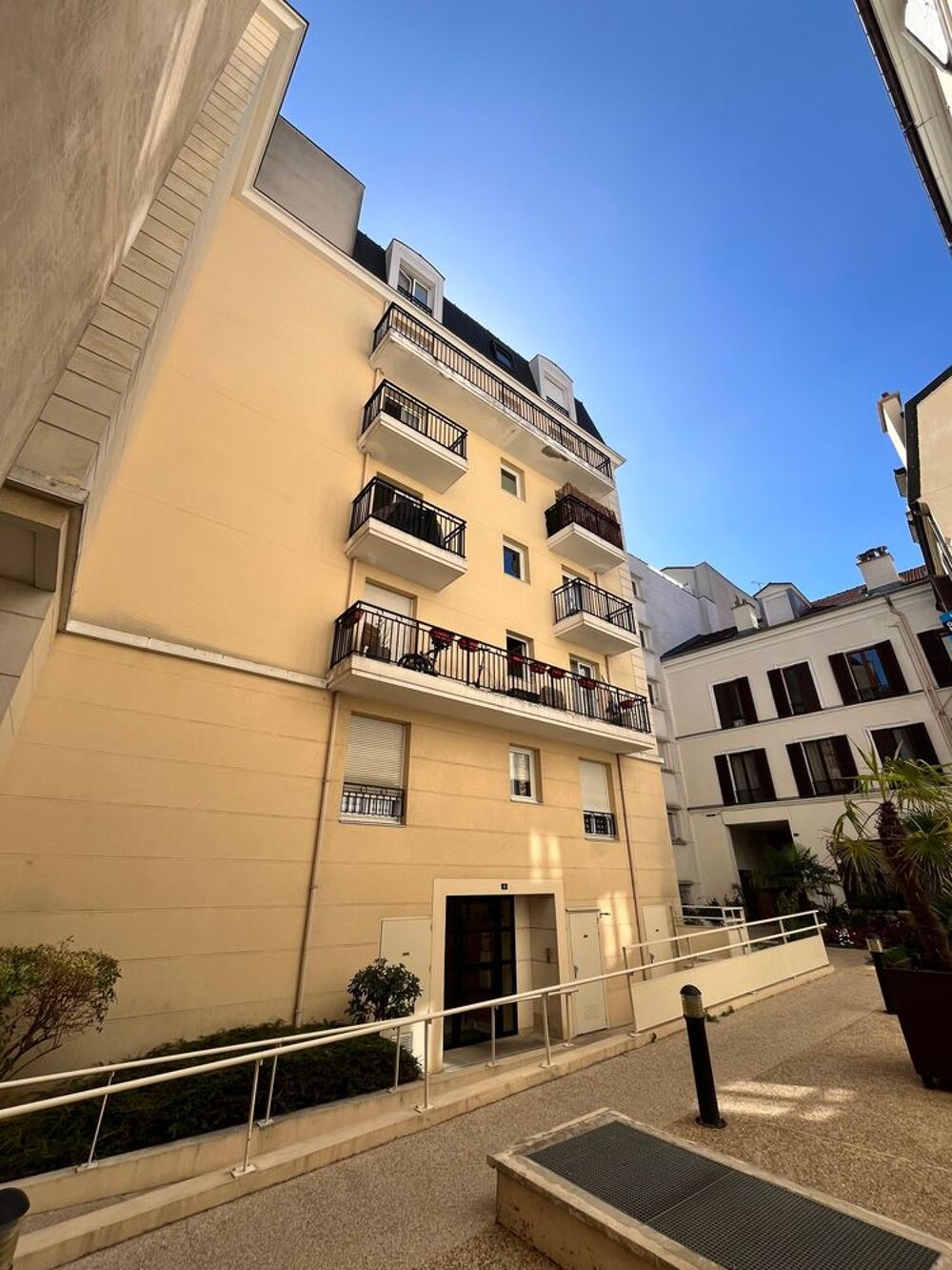 Vente Appartement Appartement 2 pièces avec balcon, parking et cave - Nogent Nogent-sur-marne