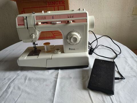MACHINE A COUDRE SINGER Prima 20 120 Marc� (49)