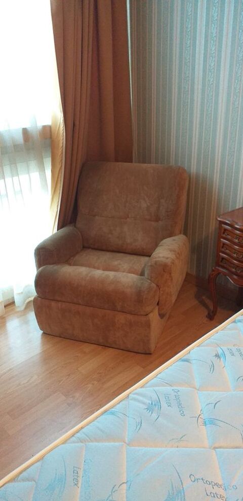  2 fauteuils  0 La Grande-Motte (34)