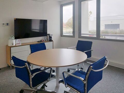 Espace de bureau ouvert tout compris pour vous-m&ecirc;me et votre &eacute;quipe &agrave; Nantes Carquefou  2379 44470 Carquefou