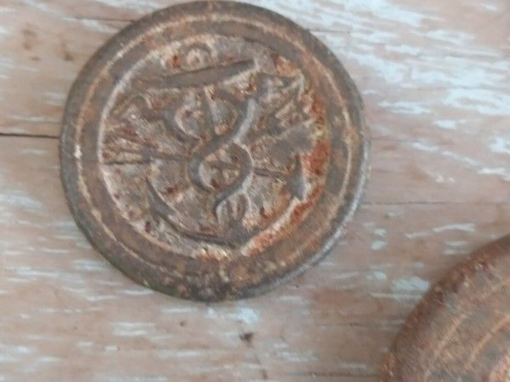 Anciens Jetons Palets Jeu de la Grenouille ou du Tonneau 