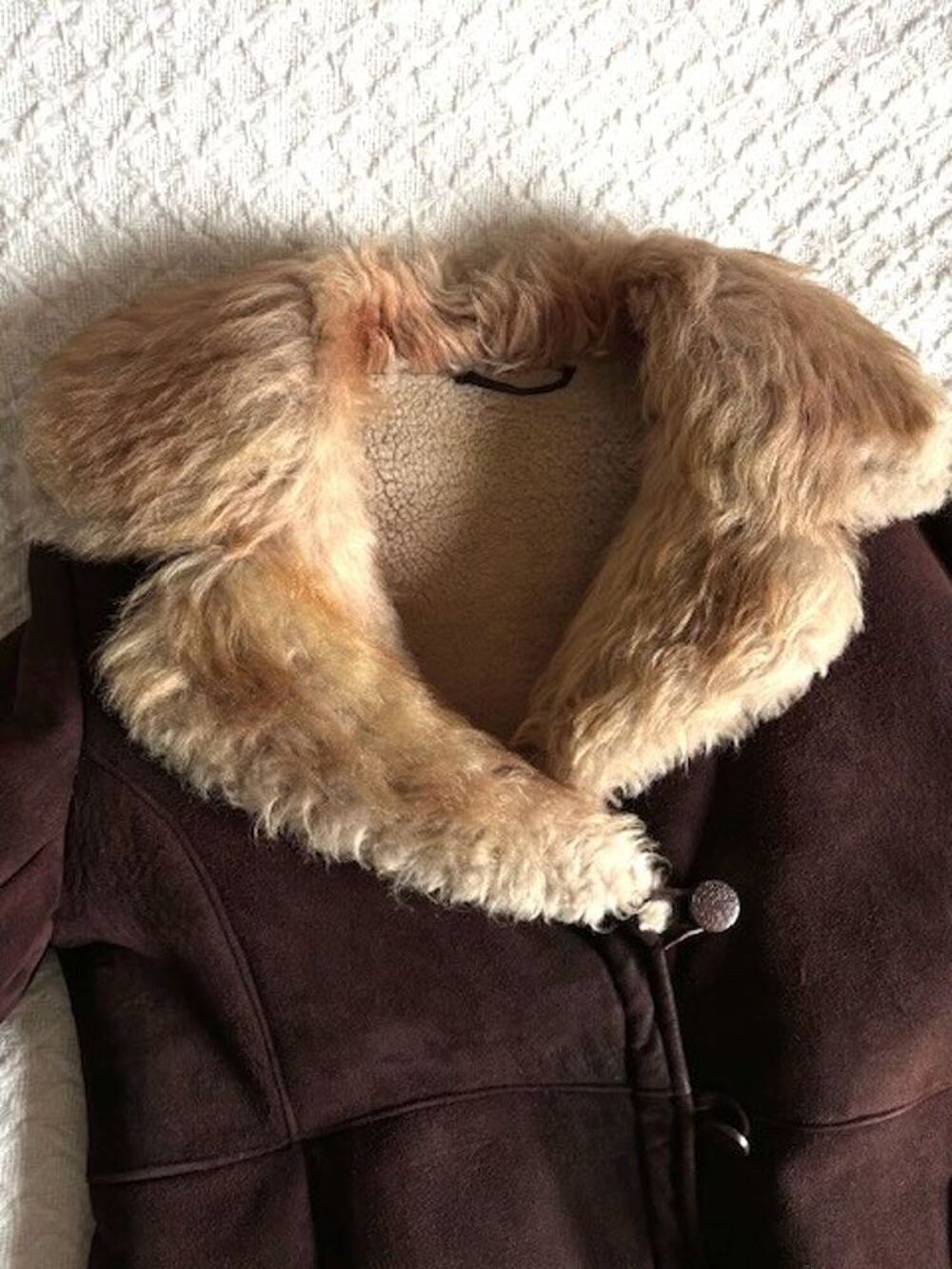 Manteau en peau mouton retourn&eacute; 166 Vêtements