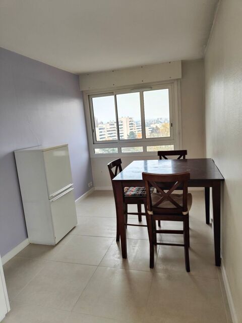  Appartement  louer 4 pices 78 m Verrires-le-buisson