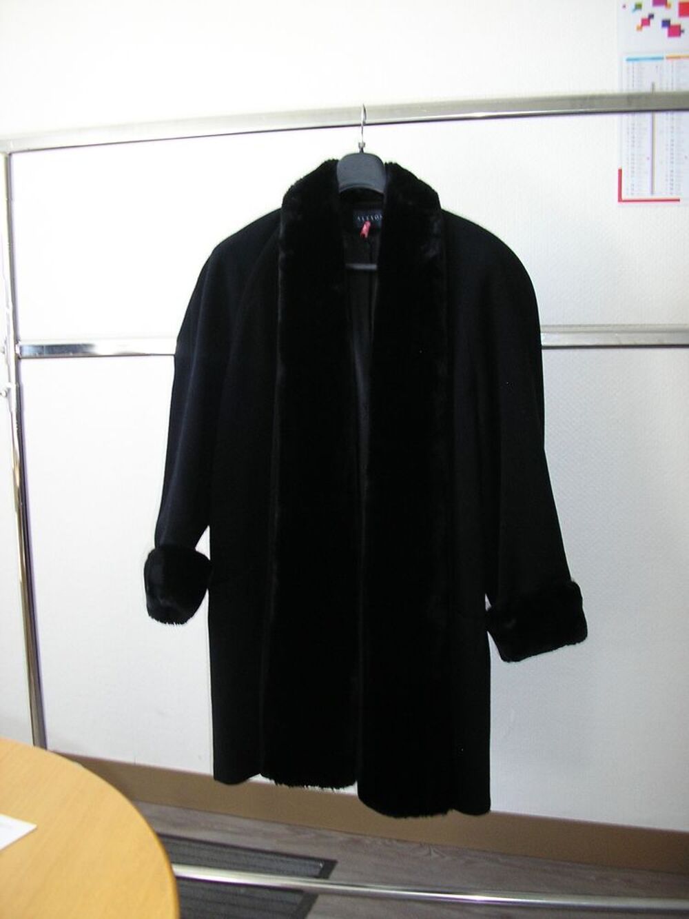 MANTEAU NOIR Vêtements