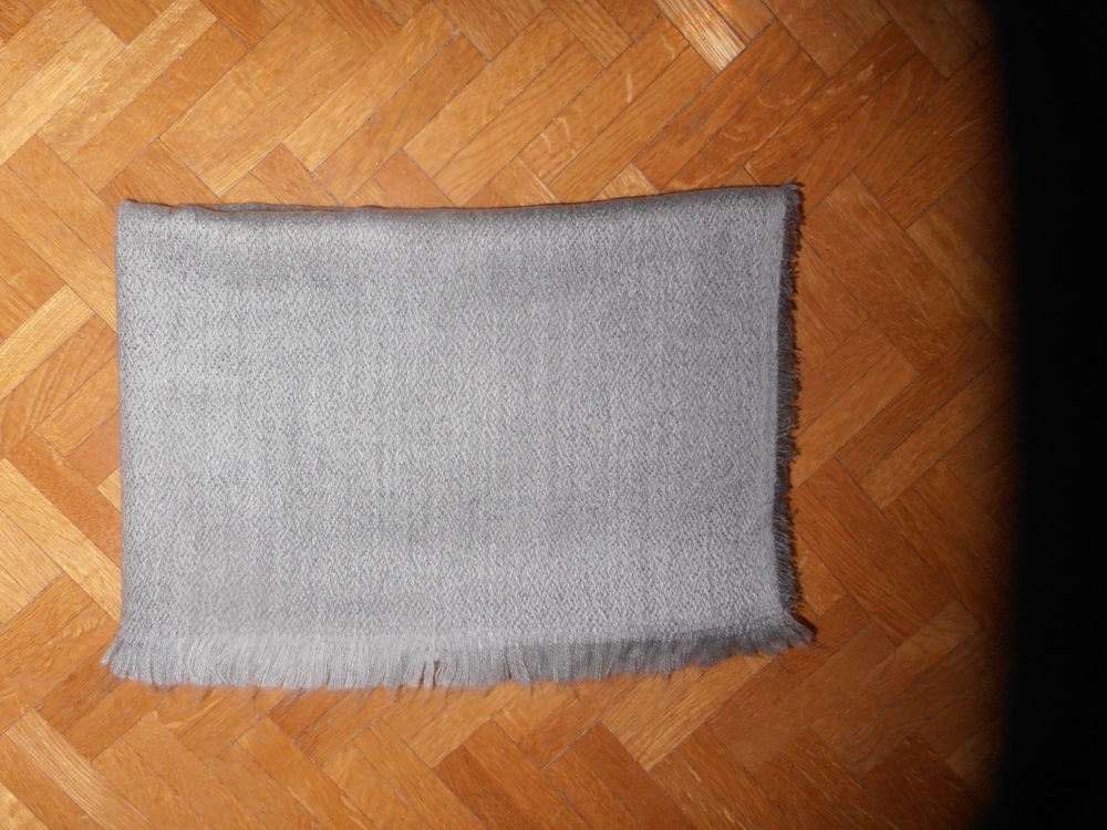 Etole grise (79) Vêtements