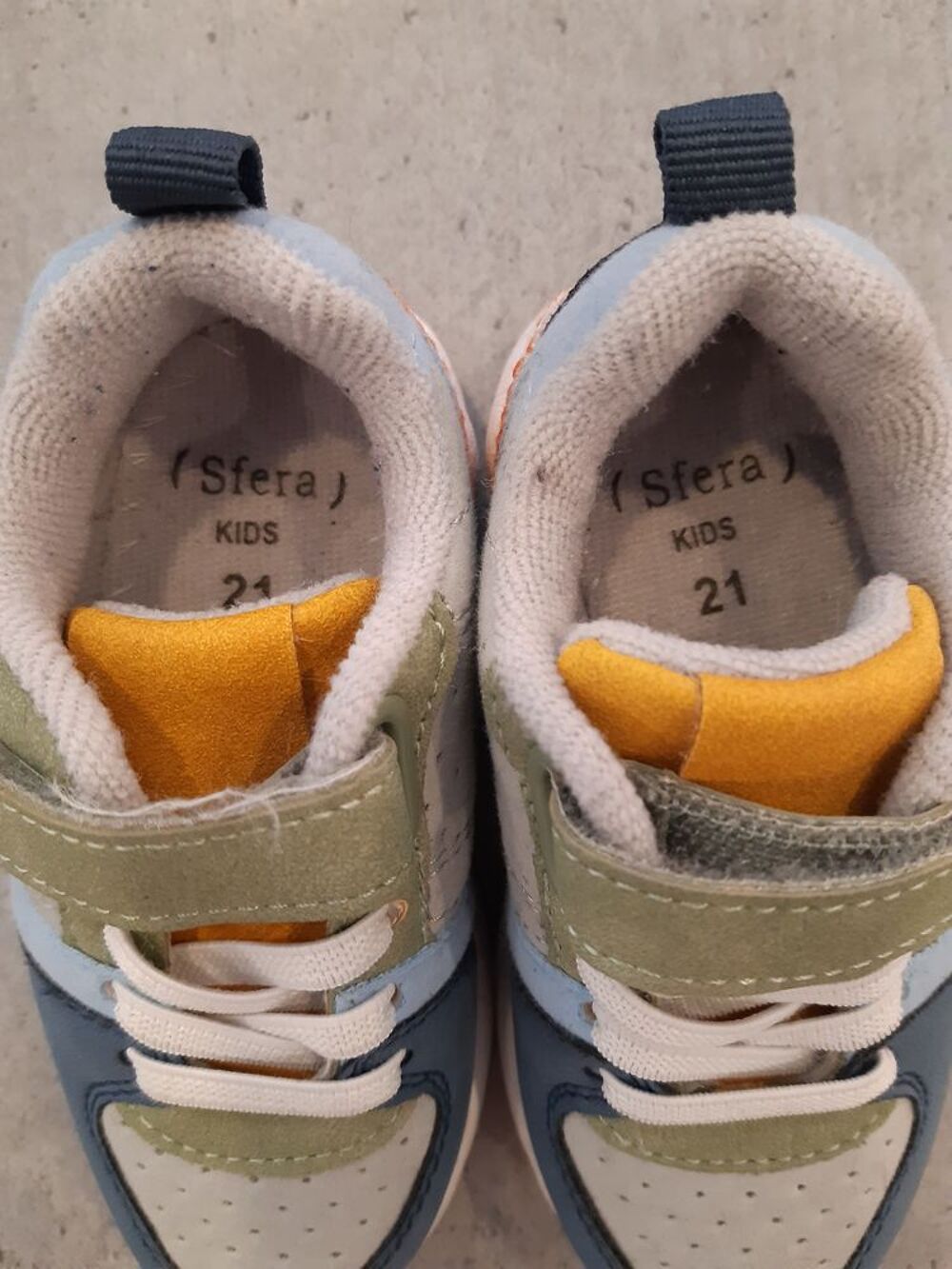 Basket b&eacute;b&eacute; taille 21 Chaussures