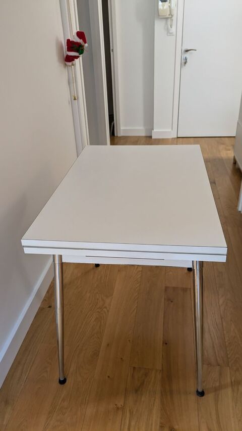 TABLE BLANCHE TYPE VINTAGE 40 Avignon (84)