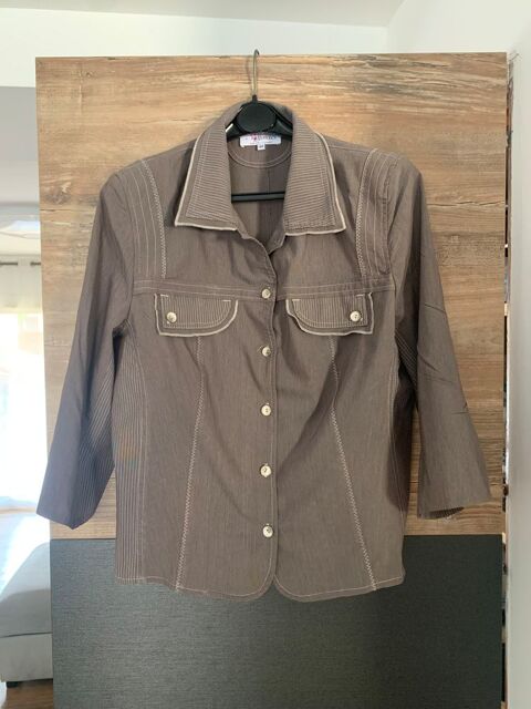 Veste d' été femme      Armand Thiery - affi Saleilles (66)