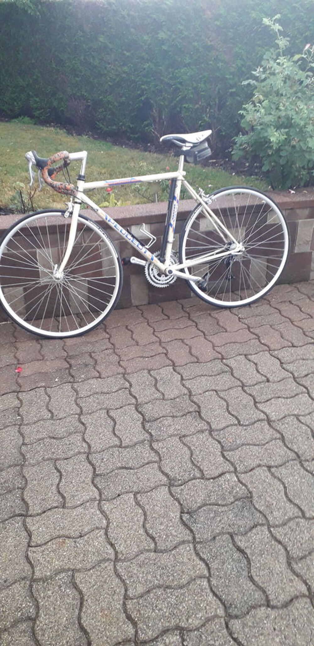 V&eacute;lo de route Vlos
