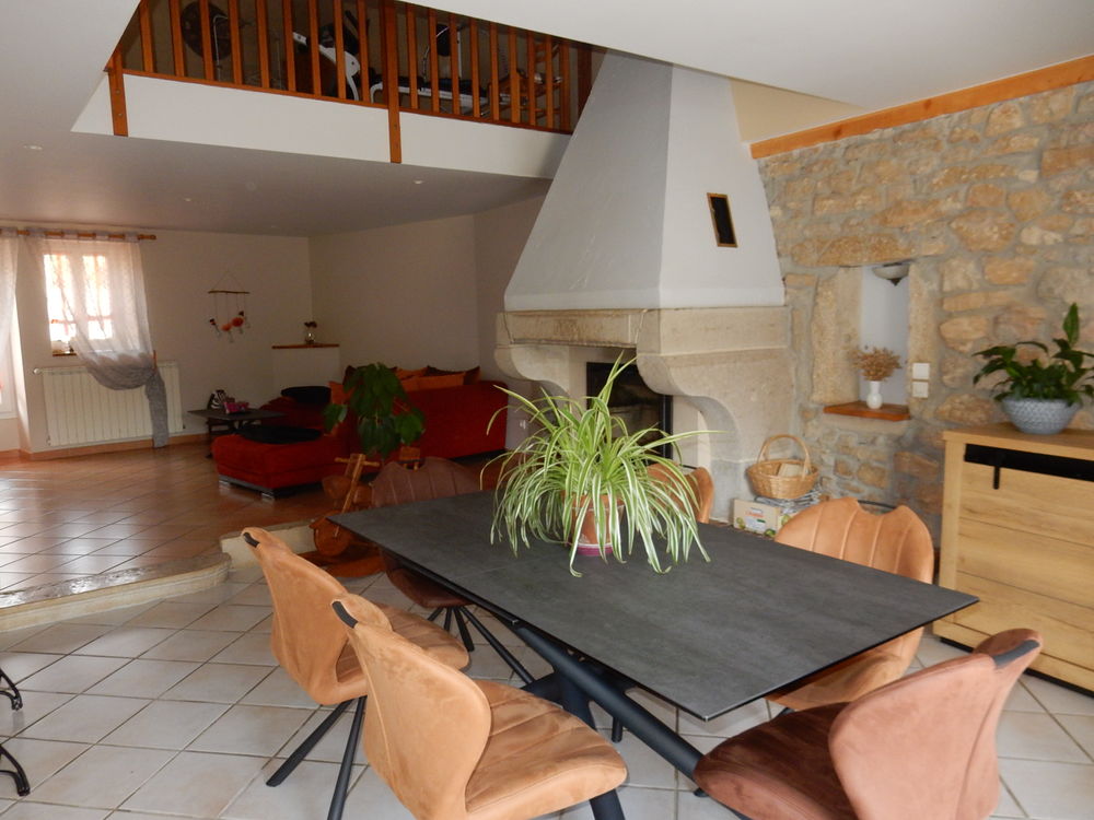 Vente Maison Maison en Pierre de 183m²hab + un Appartement en duplex de 46m²hab Valserhône