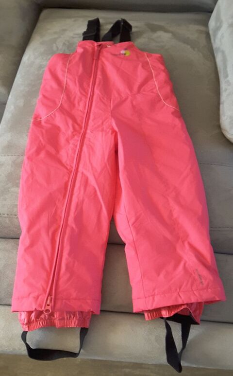 Salopette de ski rose pour fille  3 ans 10 Limoges (87)