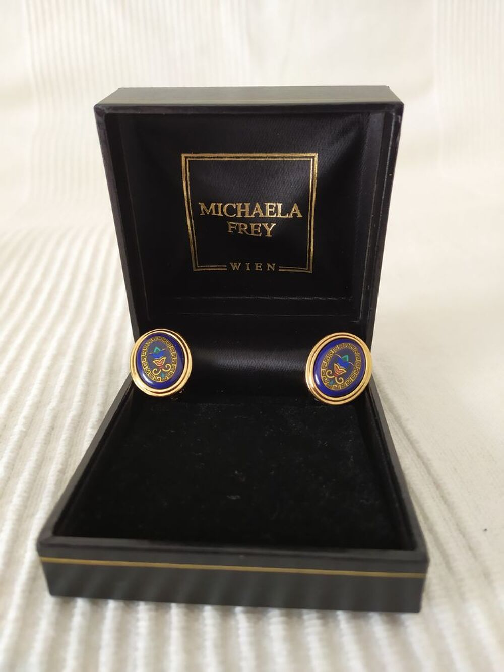1 paire de Boucles d'oreilles Art gr&eacute;co romain Michaela Frey Bijoux et montres
