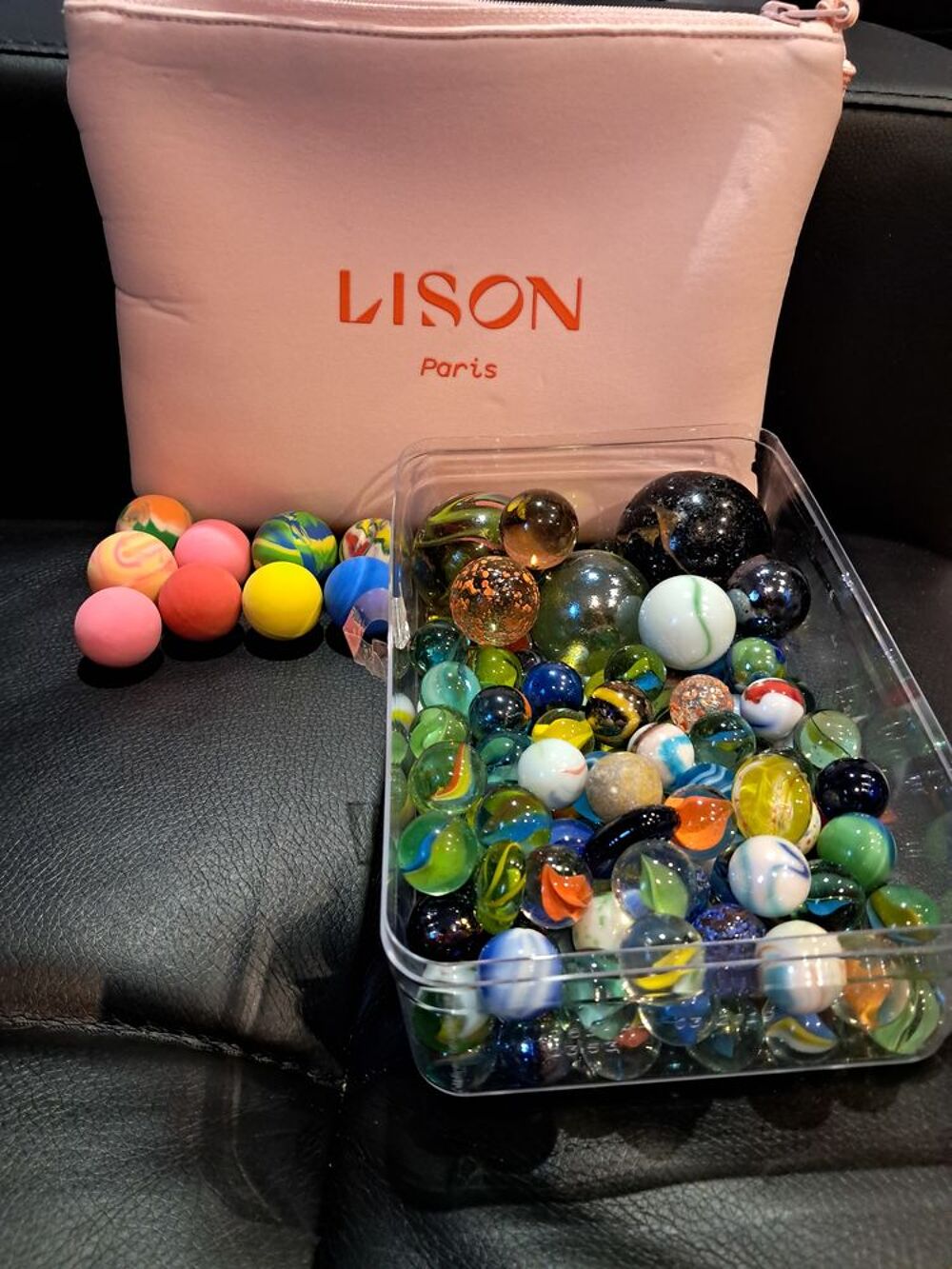 Boite de billes et balles rebondissantes avec trousse Jeux / jouets