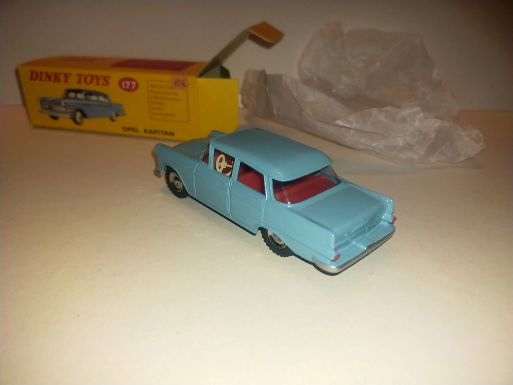 DINKY TOYS Atlas Opel Kapitan
