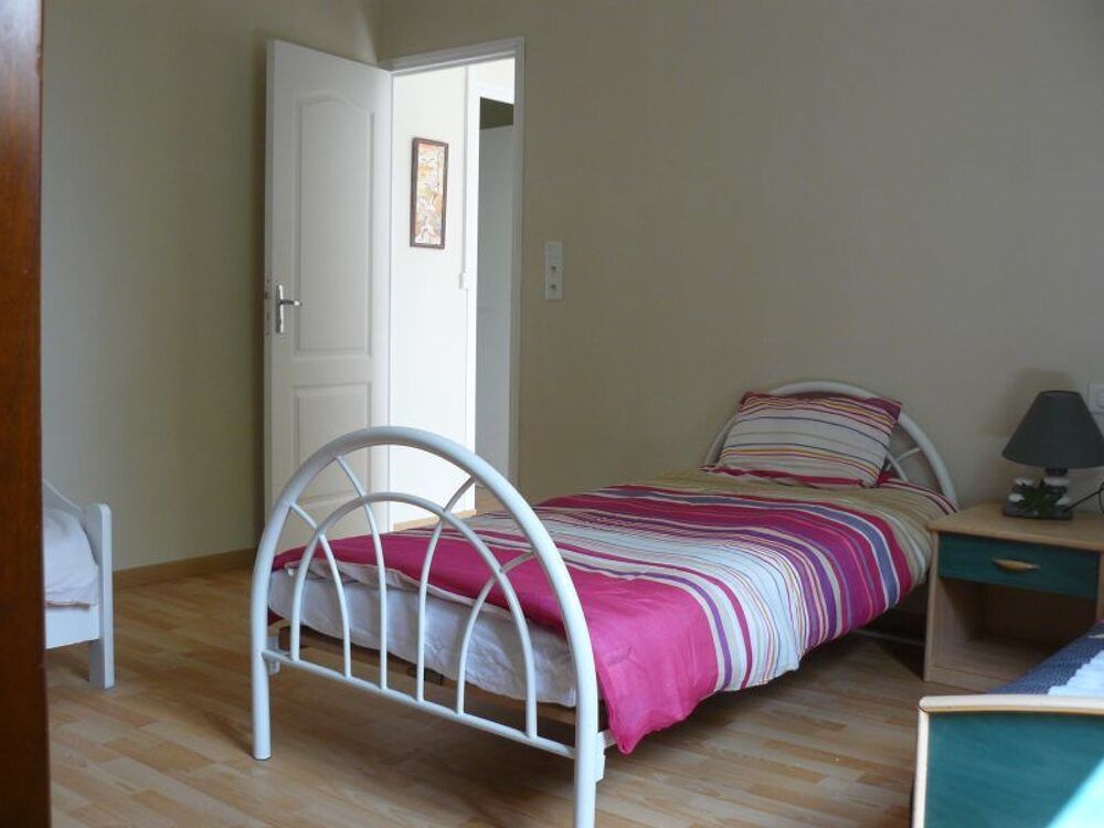   Disponibilité gite à Lespielle  64350, 
Gite à l'étage Aquitaine, Lespielle (64350)