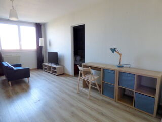  Appartement à louer 2 pièces 45 m²