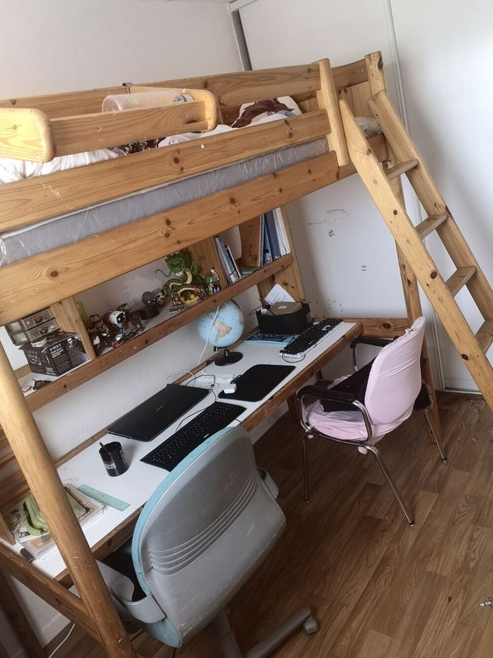 Lit superpos&eacute; bureau int&eacute;gr&eacute; Meubles
