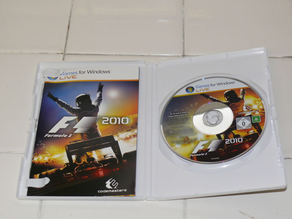 Jeu "F1 2010" Consoles et jeux vidéos
