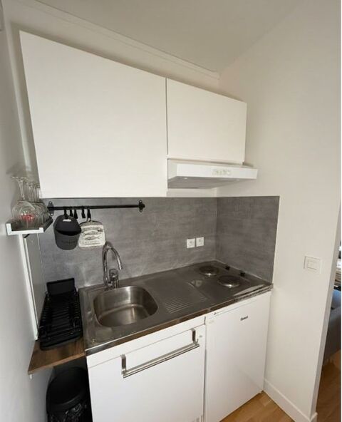  Appartement � louer 1 pi�ce 35 m� Paris