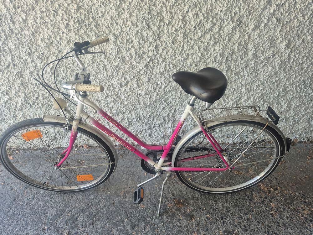 Velo avec Dynamo avant et arriere Vélos