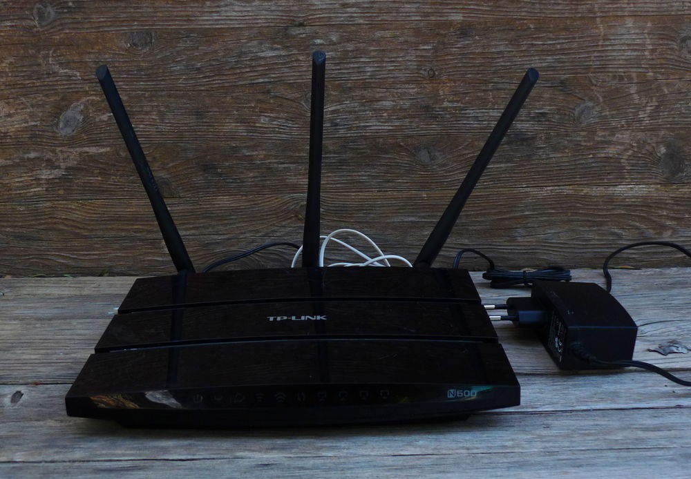 Modem routeur VDSL2/ADSL2+ Gigabit WiFi Double Bande N600 TP Matériel informatique