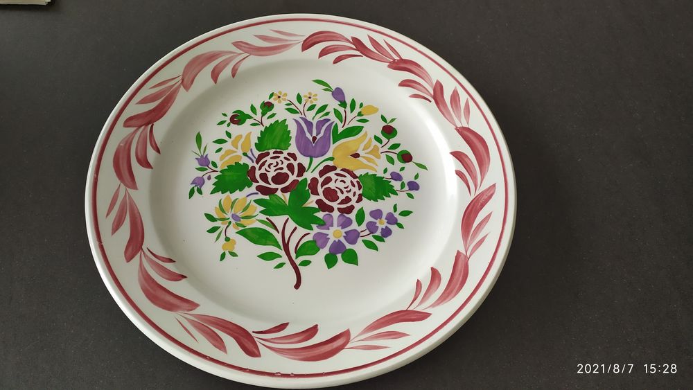 assiettes anciennes ,au choix le lot de 4 Décoration