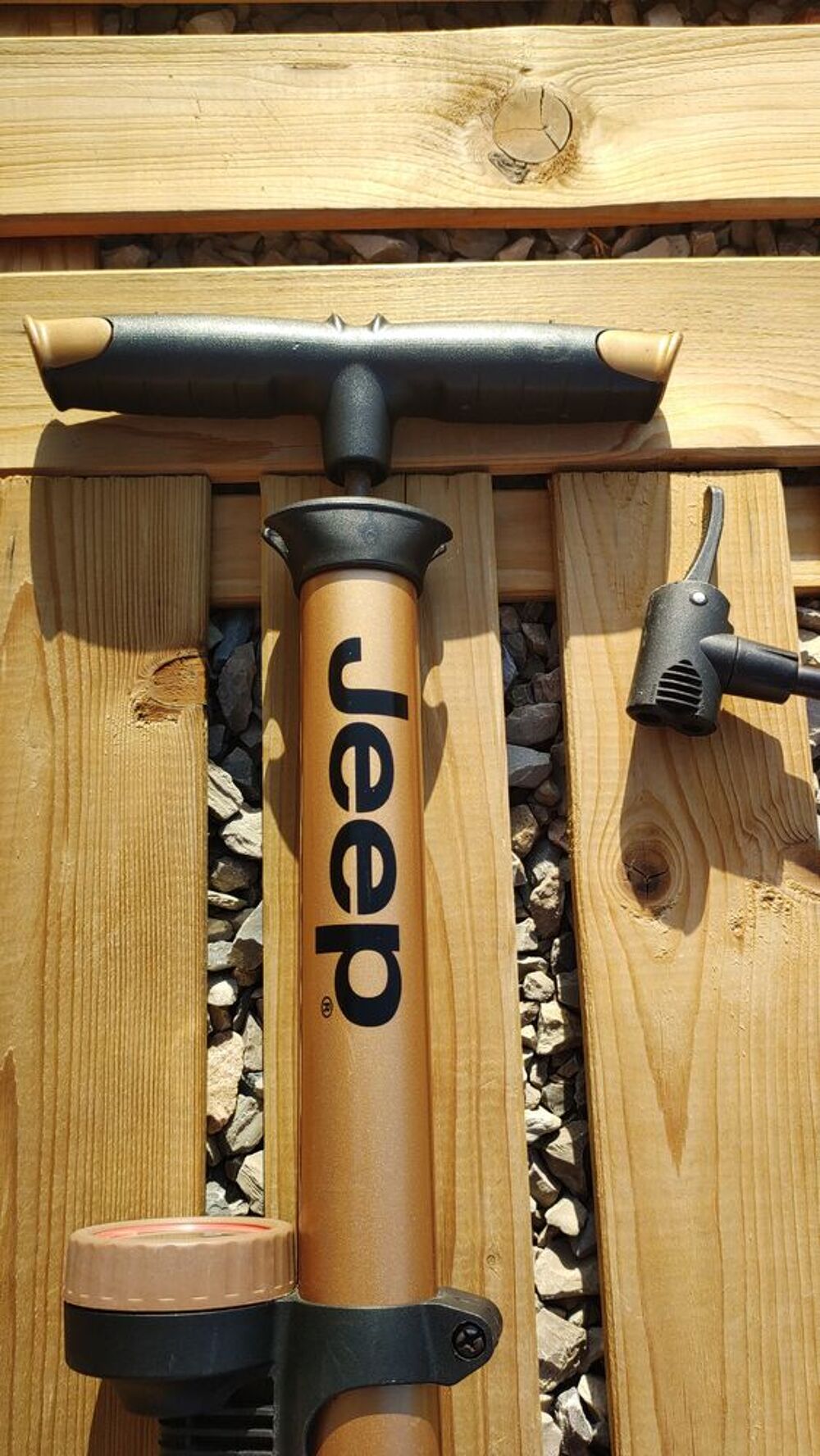 Pompe &agrave; V&eacute;lo JEEP &agrave; Pied avec Manom&egrave;tre - 11 Bars Sports
