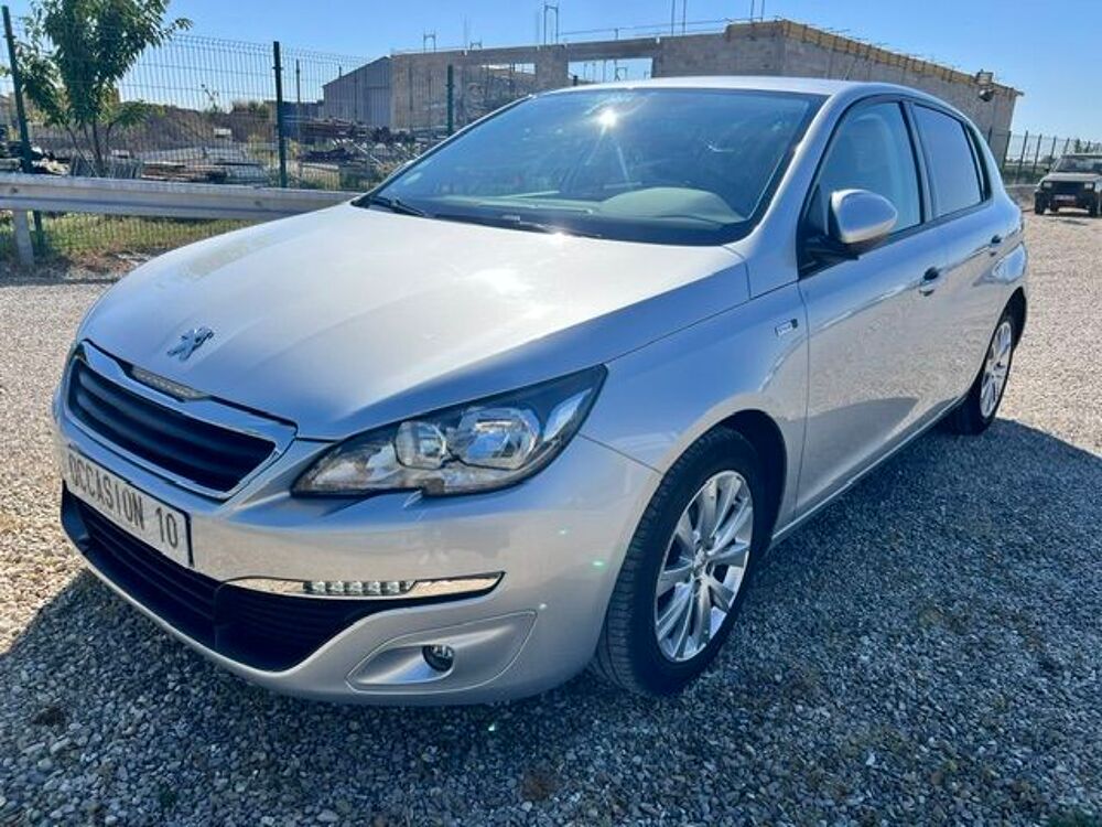 308 1.6 BlueHDi 120ch S&S BVM6 S&eacute;rie Sp&eacute;ciale Style 2016 occasion 10600 Payns