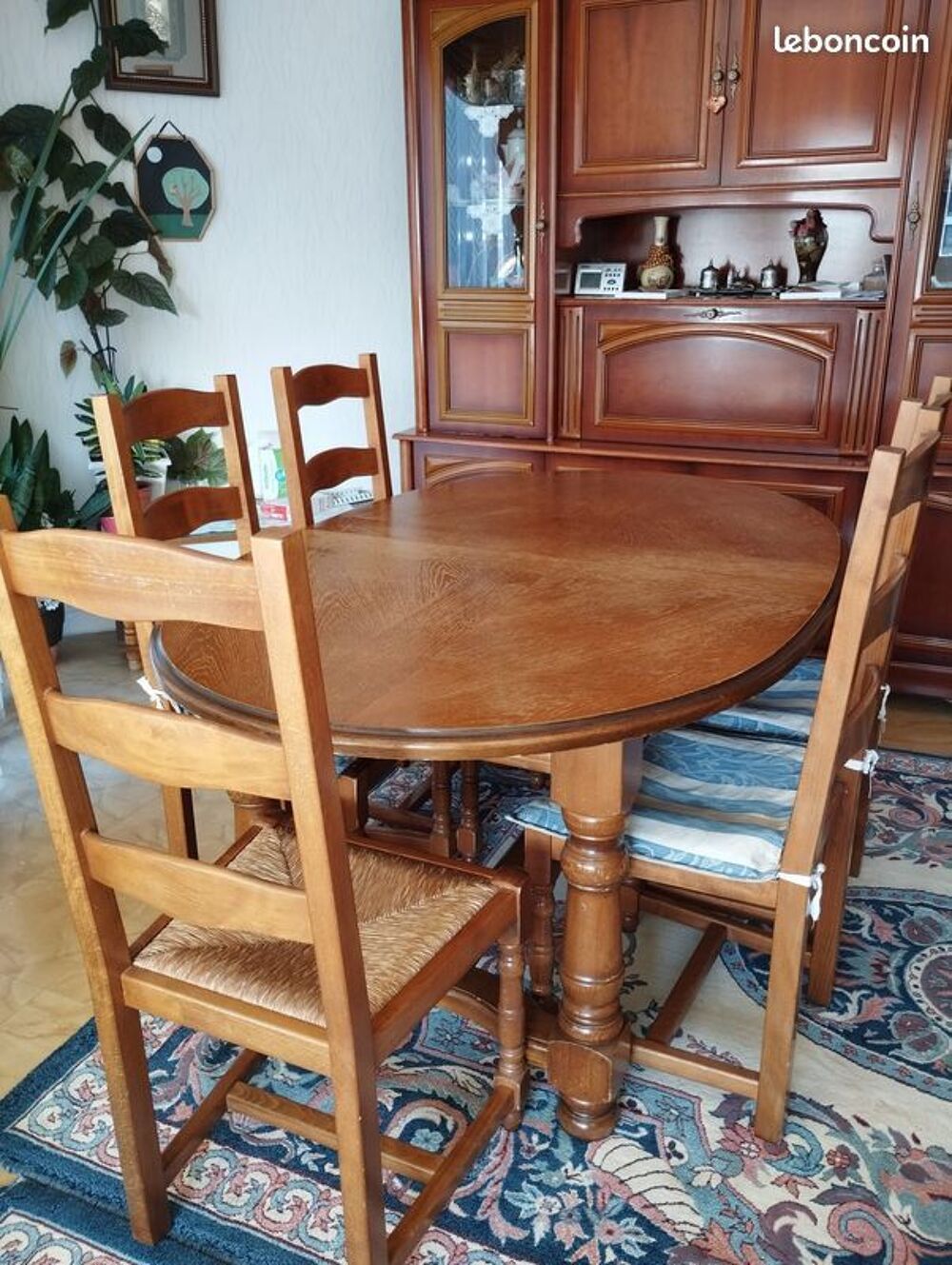 TABLE OVALE 12 PERSONNES + 6 CHAISES Meubles